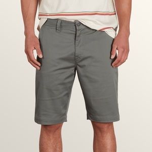 NWT Volcom Men’s Shorts (FRCKN MDN STRCH SHT)